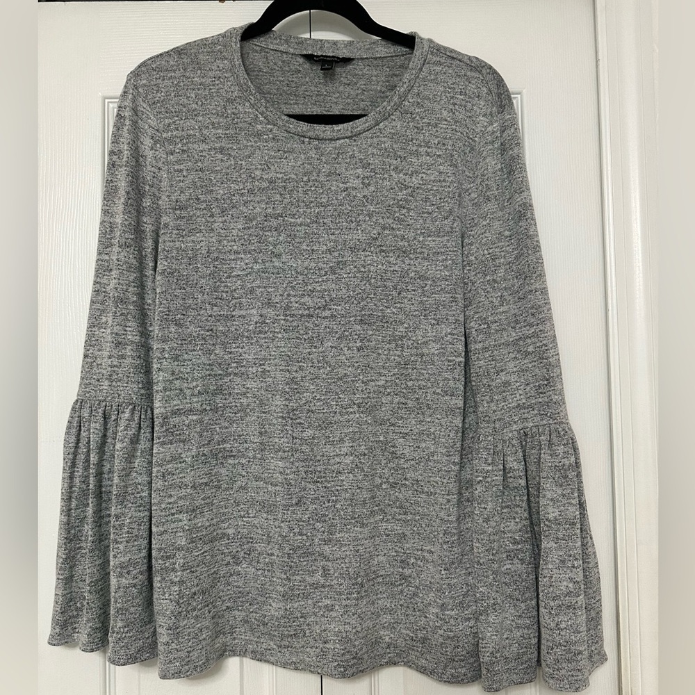 Banana Republic Luxespun Bell Sleeve Top‎